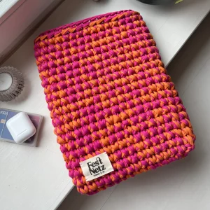 Classic Ribbed Crochet Laptop Sleeve
